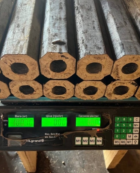 Pinikey / oak